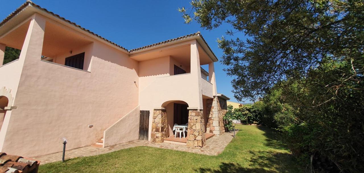 Iss Travel, Le Carrube Two Bedrooms Apartments With Air Conditioning San Teodoro  Bagian luar foto