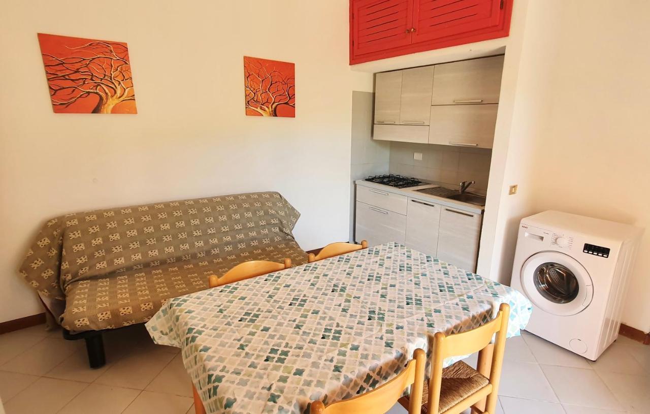 Iss Travel, Le Carrube Two Bedrooms Apartments With Air Conditioning San Teodoro  Bagian luar foto