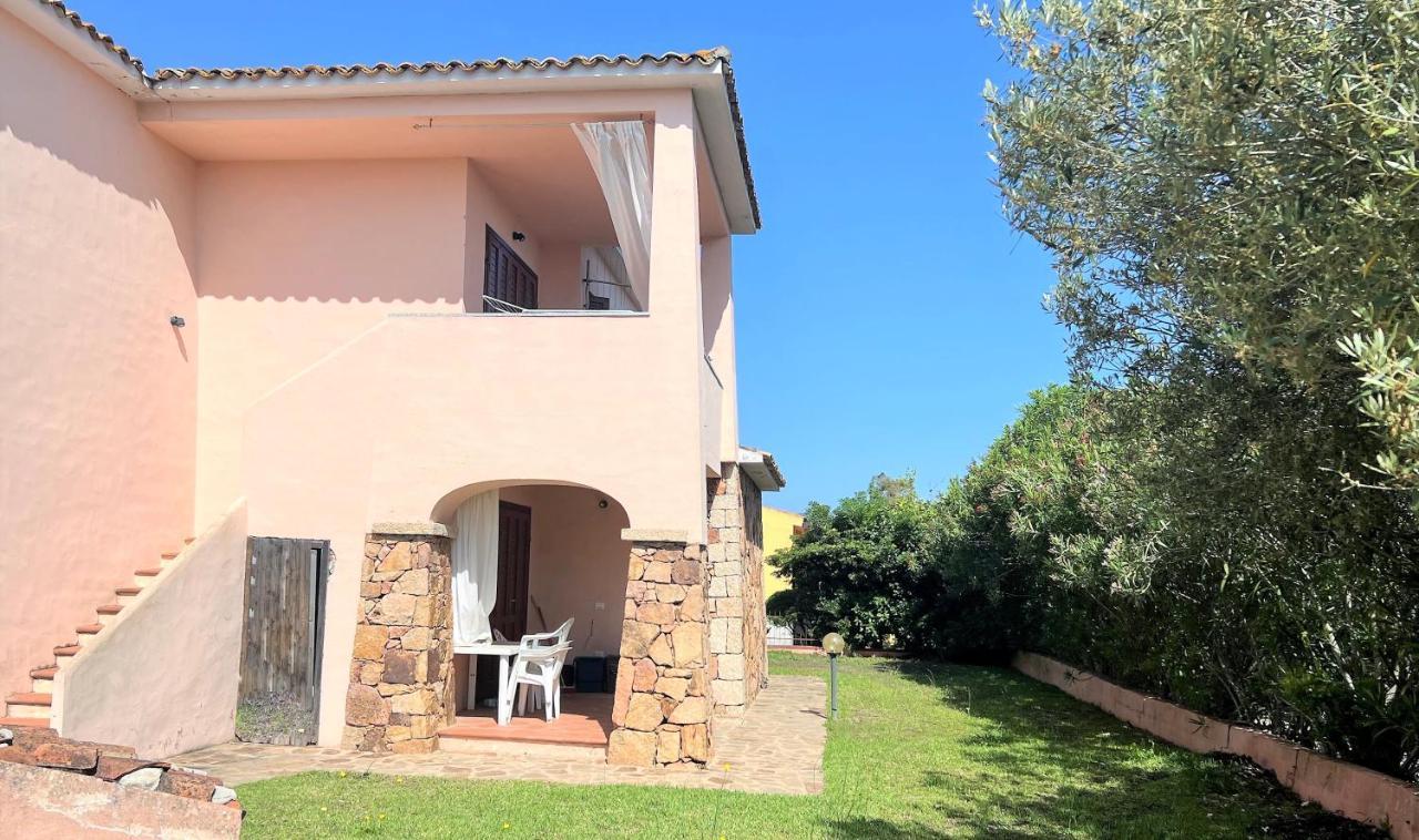 Iss Travel, Le Carrube Two Bedrooms Apartments With Air Conditioning San Teodoro  Bagian luar foto